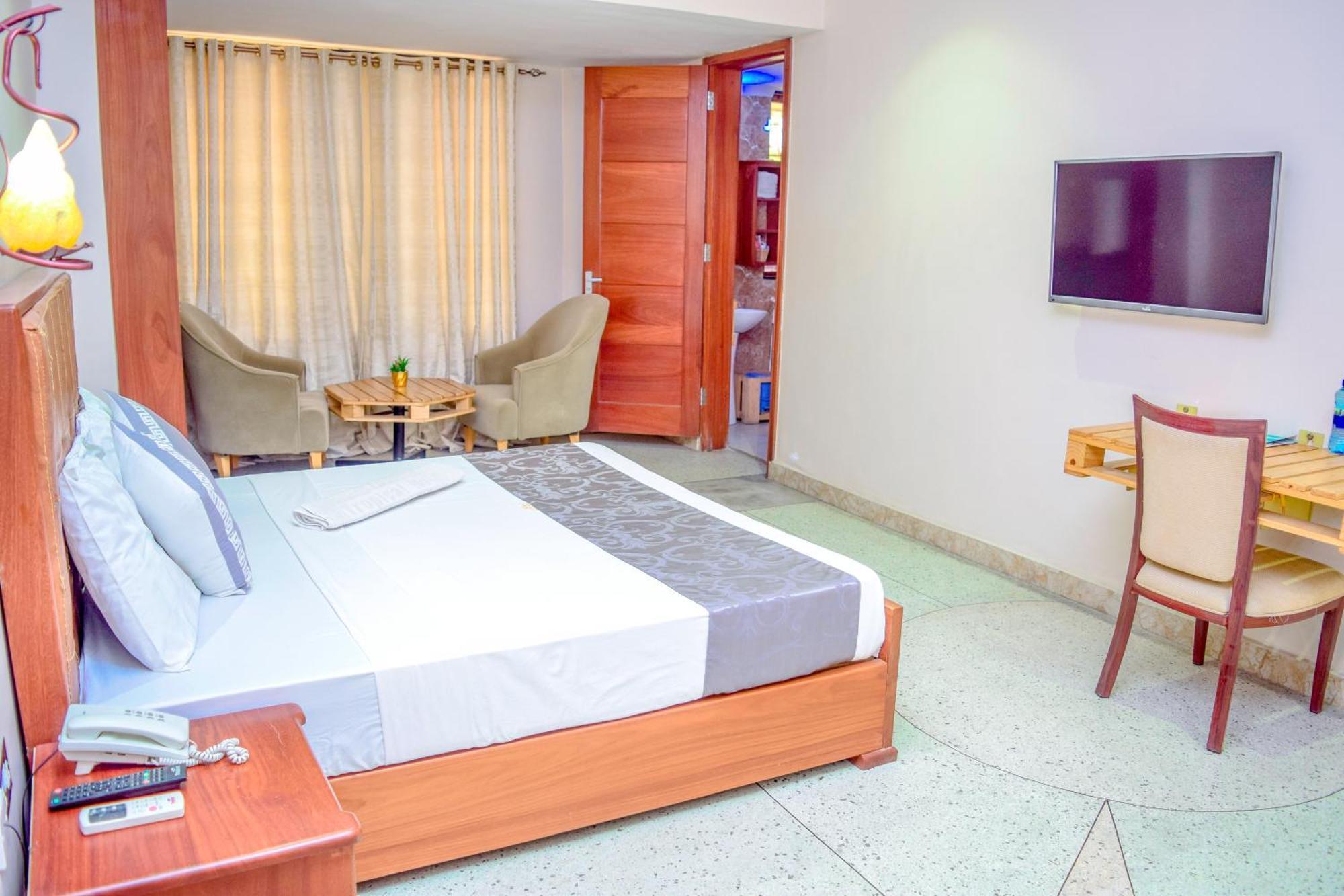 Хостел K27 Premier Backpackers Дар-ес-Салам Екстер'єр фото